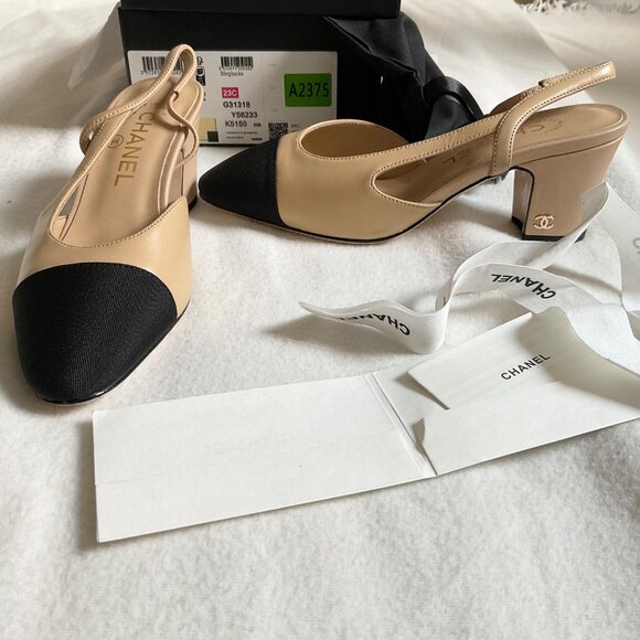 NWB CHANEL Interlocking TWO tone black beige Leather Slingback Pump 37 heels6.5 - Picture 1 of 9